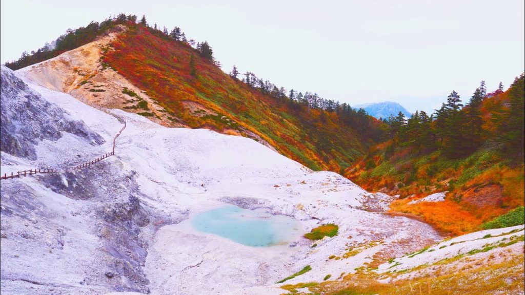 JG☆☆☆ 4K HDR 秋田 河原毛地獄の紅葉と大湯滝の露天風呂 Akita,Kawarage Jigoku and Wildest Oyudaki Onsen in Autumn