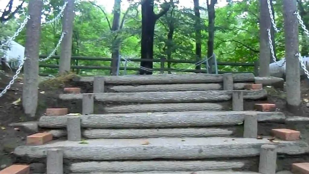 Christ's Grave in Japan キリストの墓  Tomb of Christ  Christ Grave