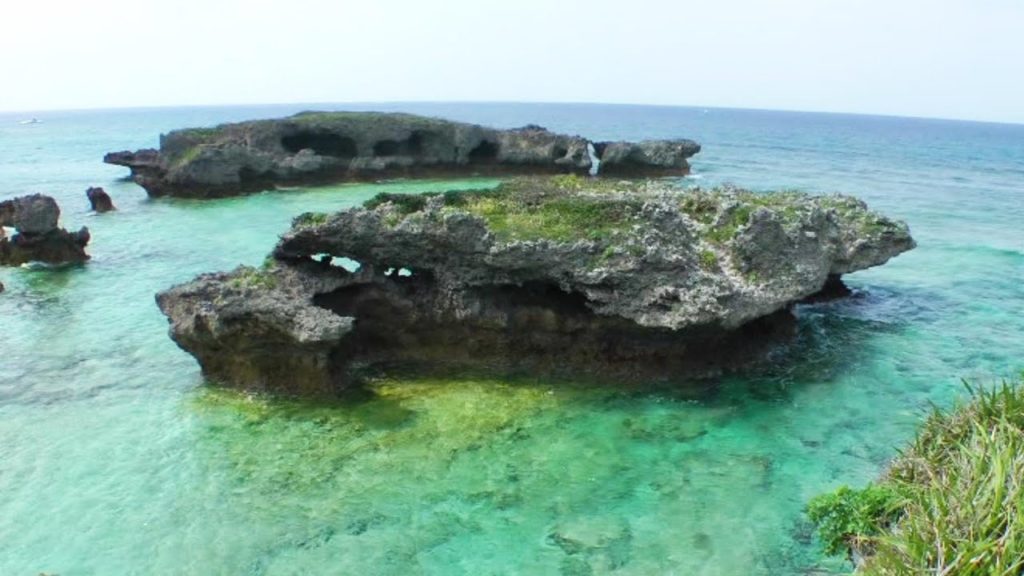 Above and Below - [A story based on Japan tsunami 2011 in memory of the victims]