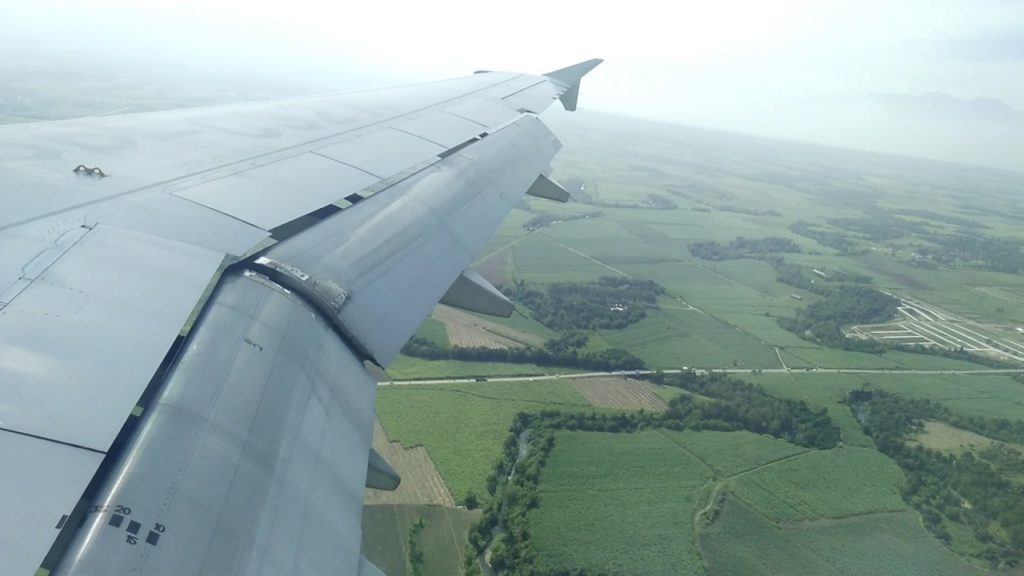 Bacolod-Silay Plane Landing Approach