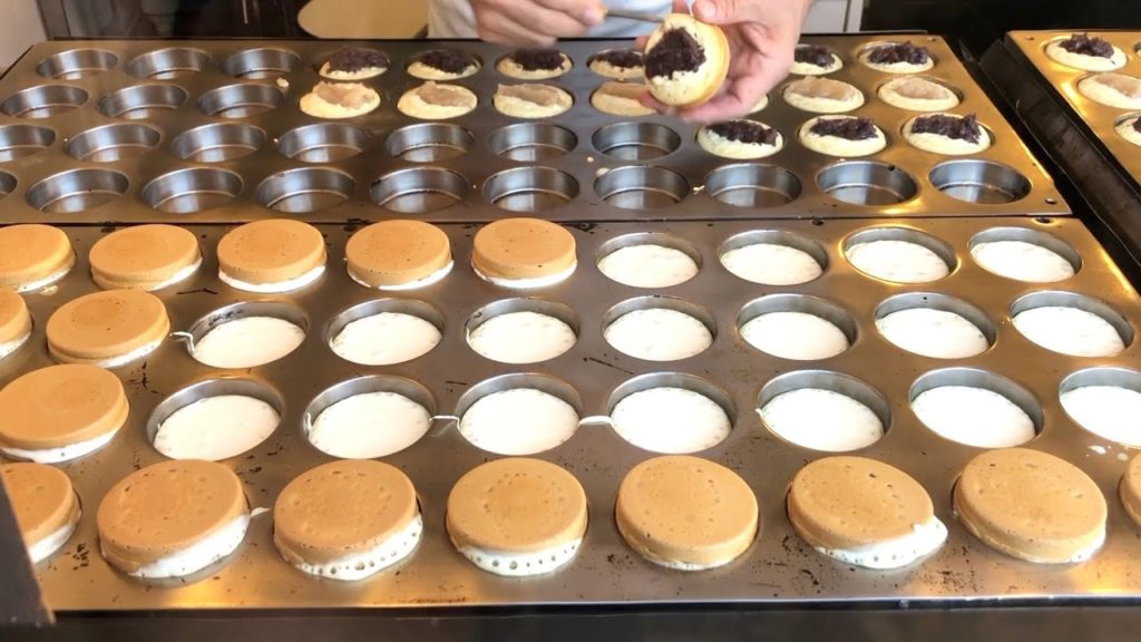 Japanese Street Food - Imagawayaki Cake from Japan