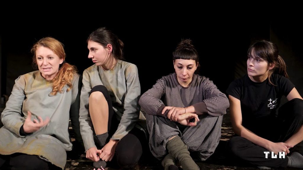 Razza Umana – Compagnia Teatrale Atelier Scimmi Nude Razza Umana - Compagnia Teatrale Atelier Scimmi Nude