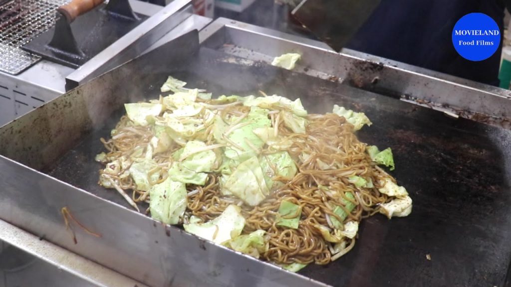 【Japan Street Food】Teppanyaki YAKISOBA 焼きそば, SOBAMESHI そばめし, ODEN おでん and TAKOYAKI たこ焼き