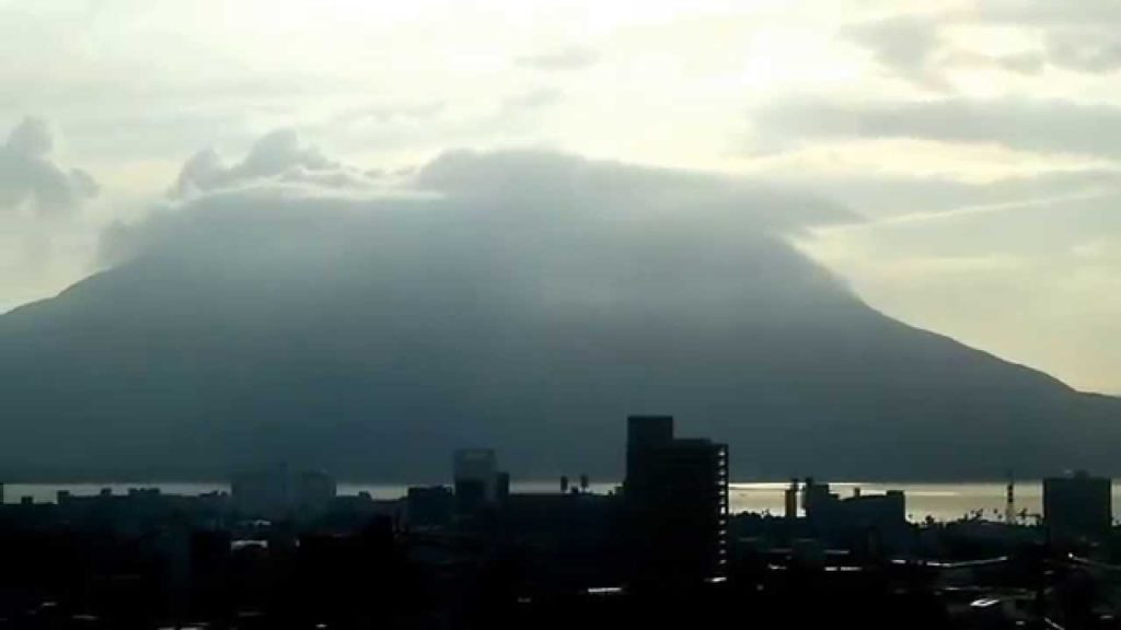 Powerful Volcano : Mt. Sakurajima in Kagoshima, Japan (2015/08/20 07:10)
