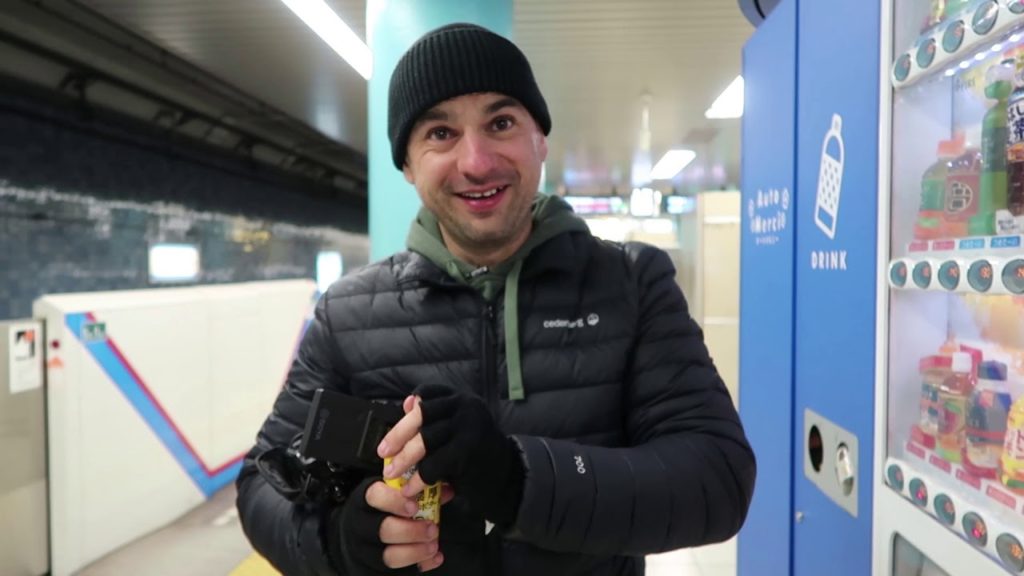 Vlog travel Melbourne to Tokyo JAL / best Ramen Akihabara