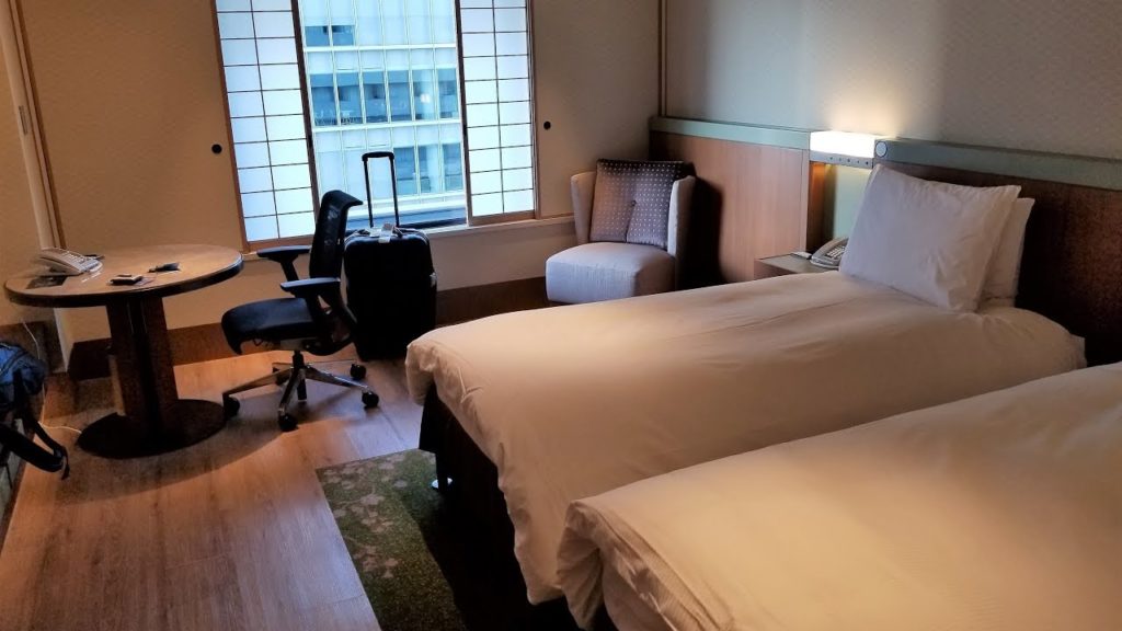 Hilton Osaka - Room 1818 - Twin Deluxe Room