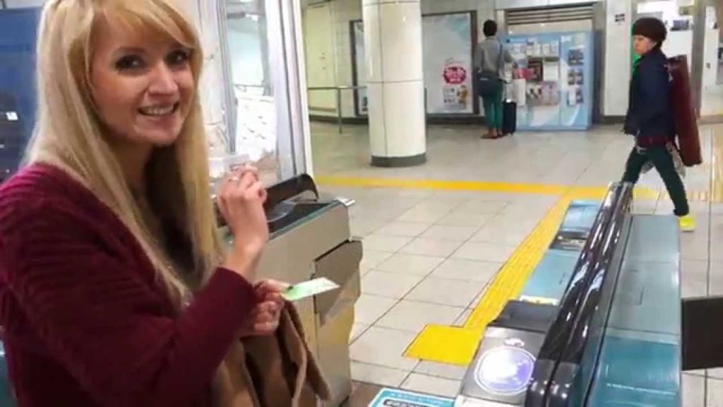 Introducing Japanese Train Stations & Tickets