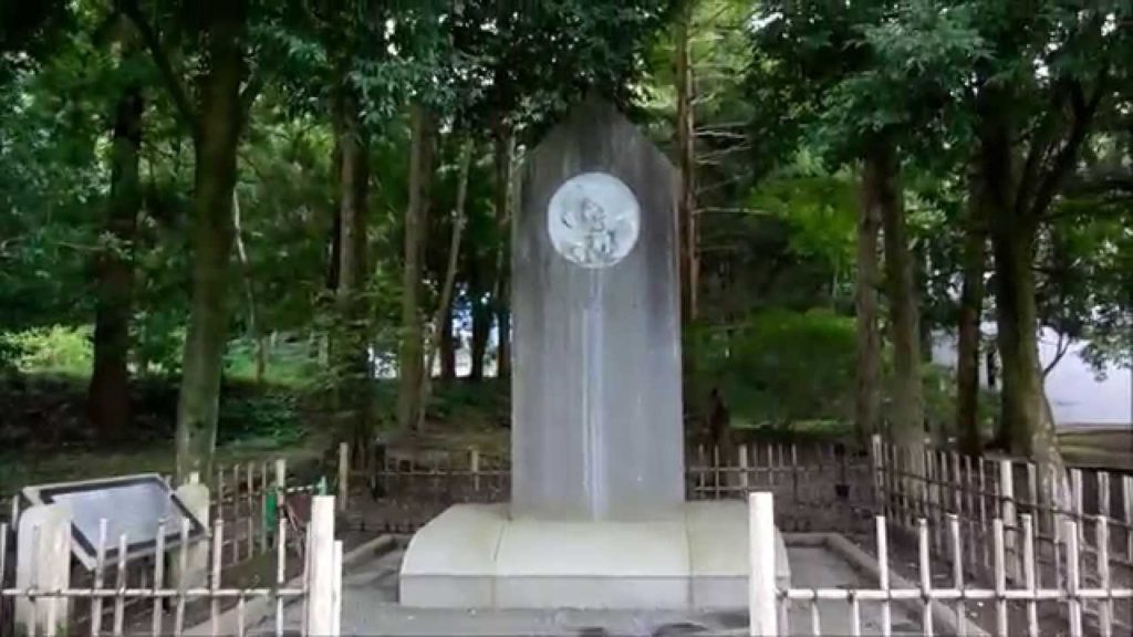 魯迅の碑（仙台市博物館）   The Monument of Lu Xun, Sendai City Museum