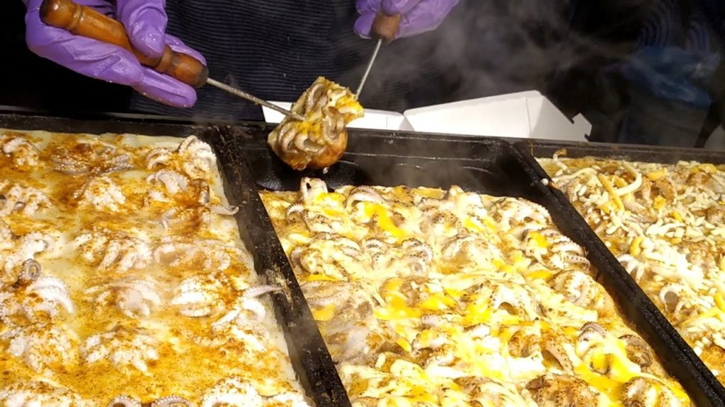 How to make Takoyaki/Japanese Street Food in Taiwan/Little bit different way with Japan/ Street Food