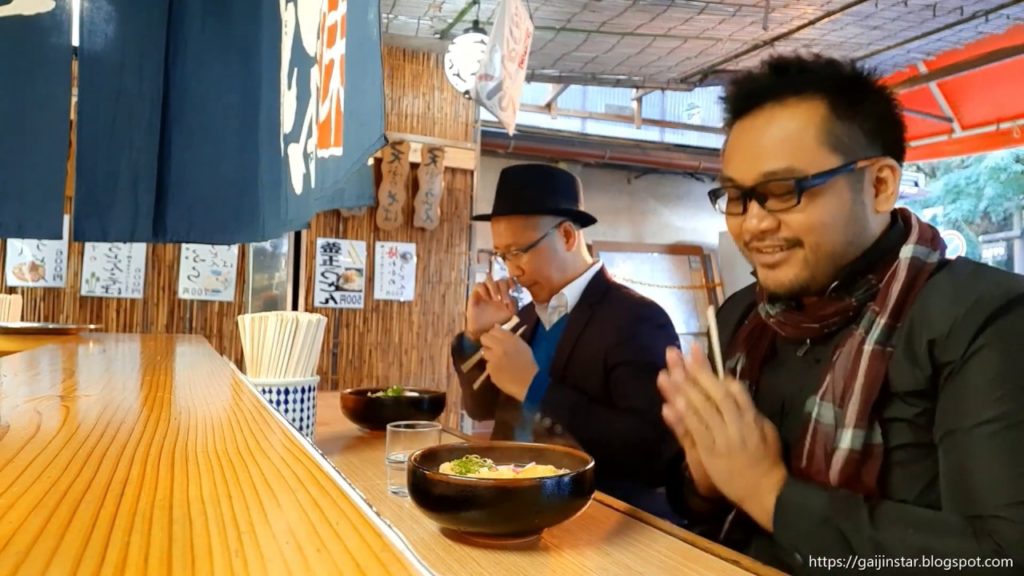 Wakayama Prefecture: Eating Soba Live Action in NachiKatsuura
