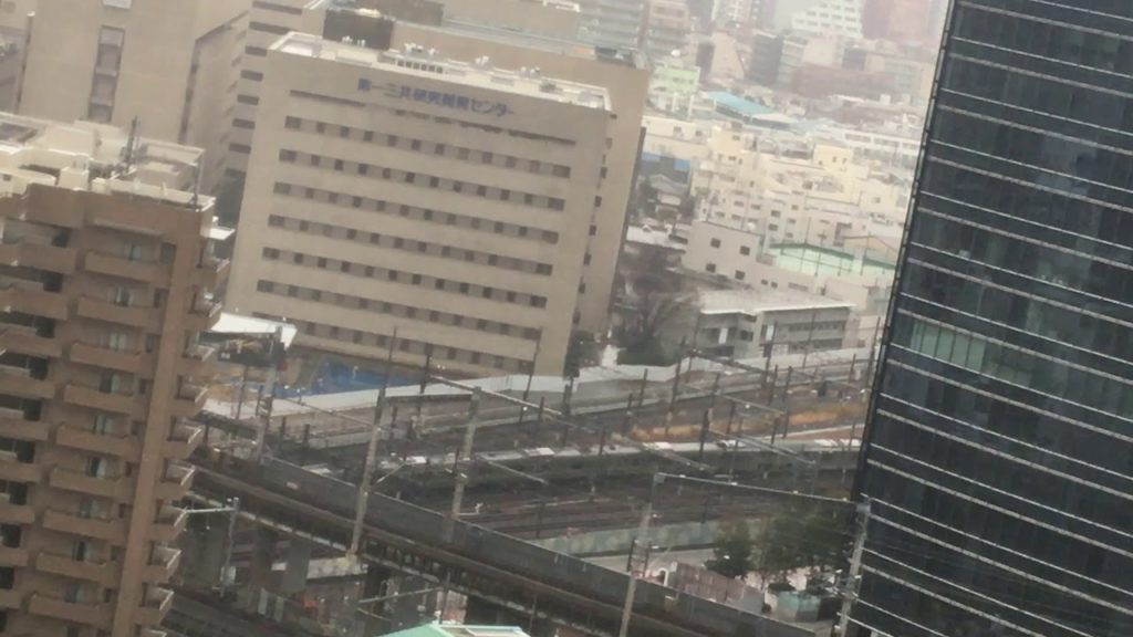 2020年 東京初雪? う〜っすらと降り始めたようです（2020.1.18）First snow fall of the year 2020 in Tokyo