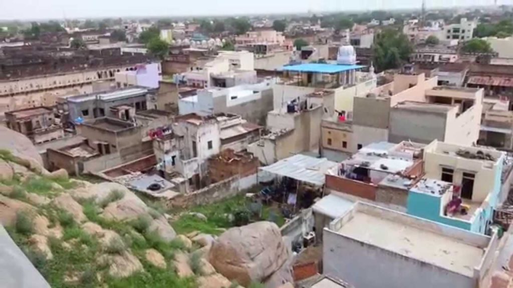 View of Laxmangarh Town from the Laxmangarh Fort - RAJASTHAN, Best Tourist Village Ever (HD Video)