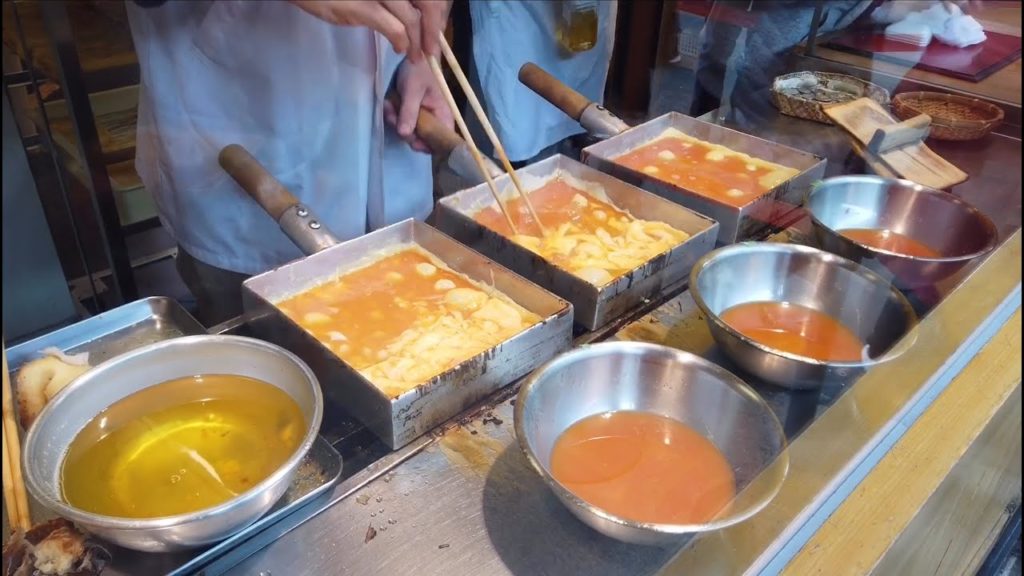 Japan Street Food | Tamagoyaki Japanese Egg Omelette | Tsukiji Market Tokyo