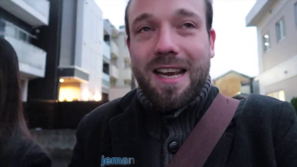 Date in Yokohama fiel aus dem Ra(h)men Date in Yokohama fiel aus dem Ra(h)men