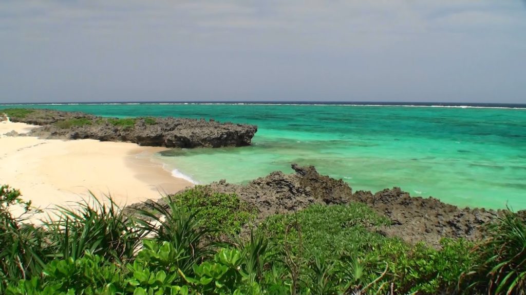 [与論島の海] 寺崎海岸 サシバが鳴く浜 TERASAKI Beach, YORON Island, JAPAN