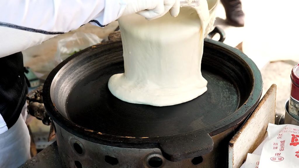 Taiwanese Traditional Crepes - Taiwan Street Food