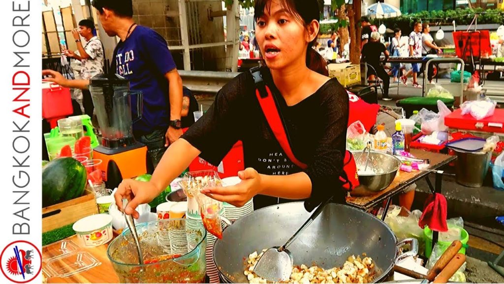 Silom Walking Street Bangkok | Thai Street Food 2020