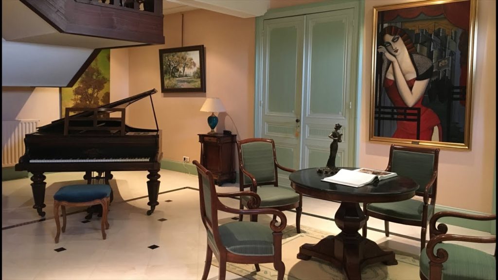 Château Bellefont-Belcier Tour | Staying in a Château  in Saint-Emilion