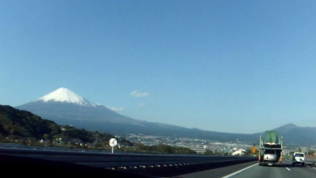 アキ－ラさん感動！春の富士山！東名高速道路上り方面Mount Fuji,Shizuoka,Japan