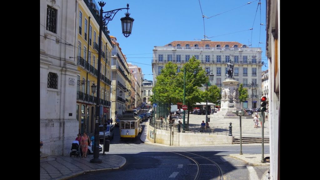 リスボン路面電車の車窓から