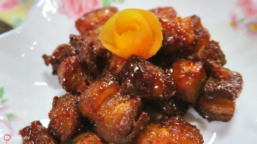 FILIPINO FOOD in Pagudpud, ILOCOS NORTE | AMAZING Street Food in Ilocos, Philippines