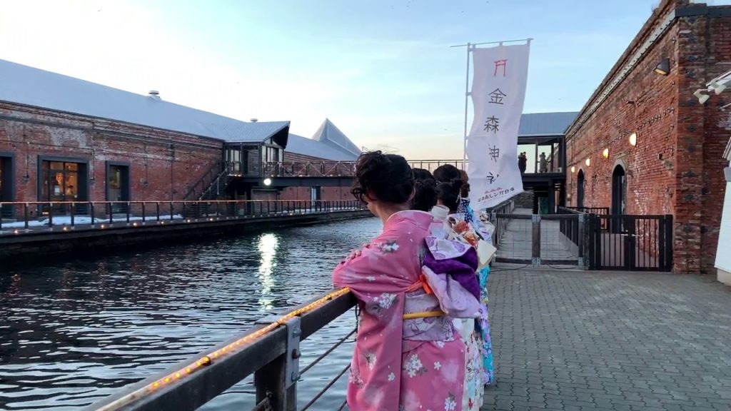 During the Lunar New Year, everyone on a trip to Hakodate experienced kimono