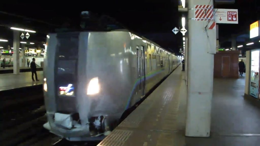 JR函館本線 札幌駅にて(At Sapporo Station on the JR Hakodate Main Line) JR函館本線 札幌駅にて(At Sapporo Station on the JR Hakodate Main Line)