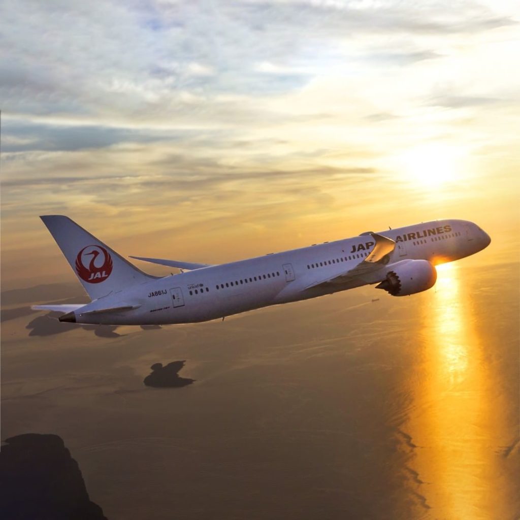 .
The first sunrise of the year! New adventures lie ahead! #NewJourneyJanuary
.
...