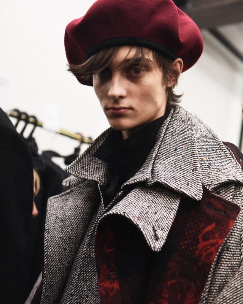 Yohji Yamamoto pour Homme AW20 show 
Backstage by @elise_toide 
#YohjiYamamoto #...