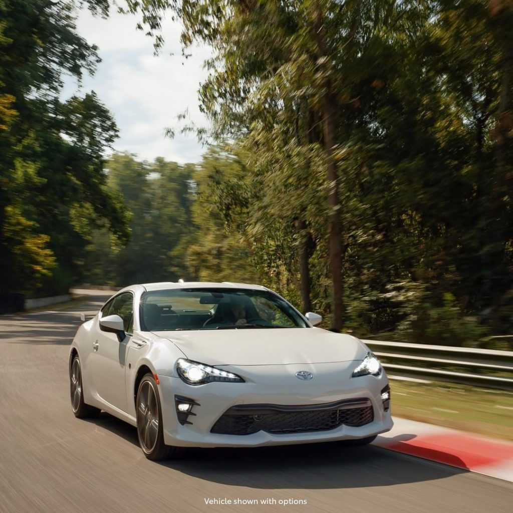 New Year's resolution: live life to the fullest.  #Toyota86 #LetsGoPlaces...