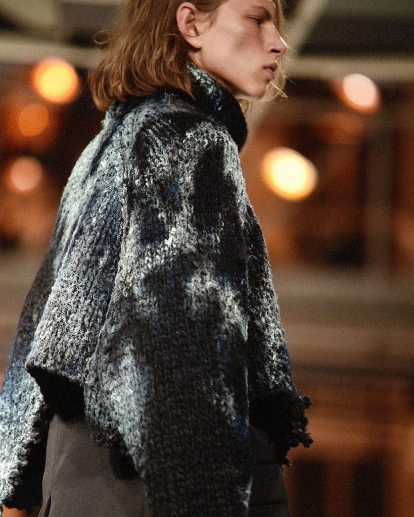 Yohji Yamamoto pour Homme AW20 show 
Backstage by @elise_toide 
#YohjiYamamoto #...