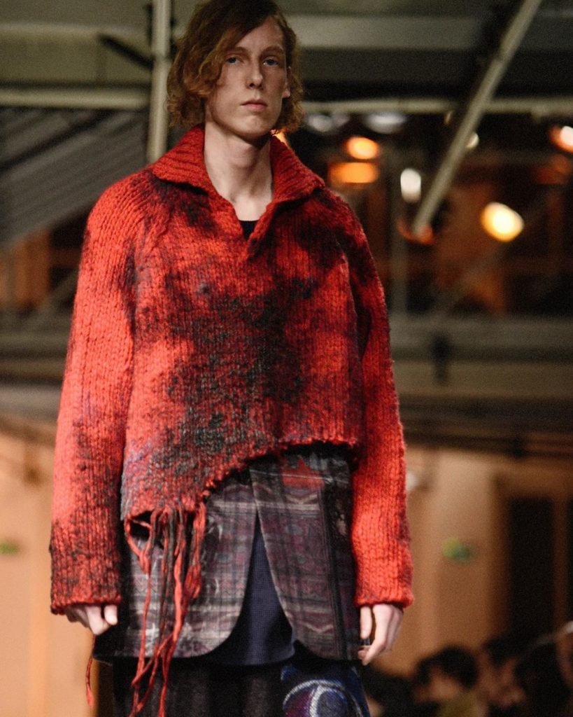 Yohji Yamamoto pour Homme AW20 show 
Backstage by @elise_toide 
#YohjiYamamoto #...