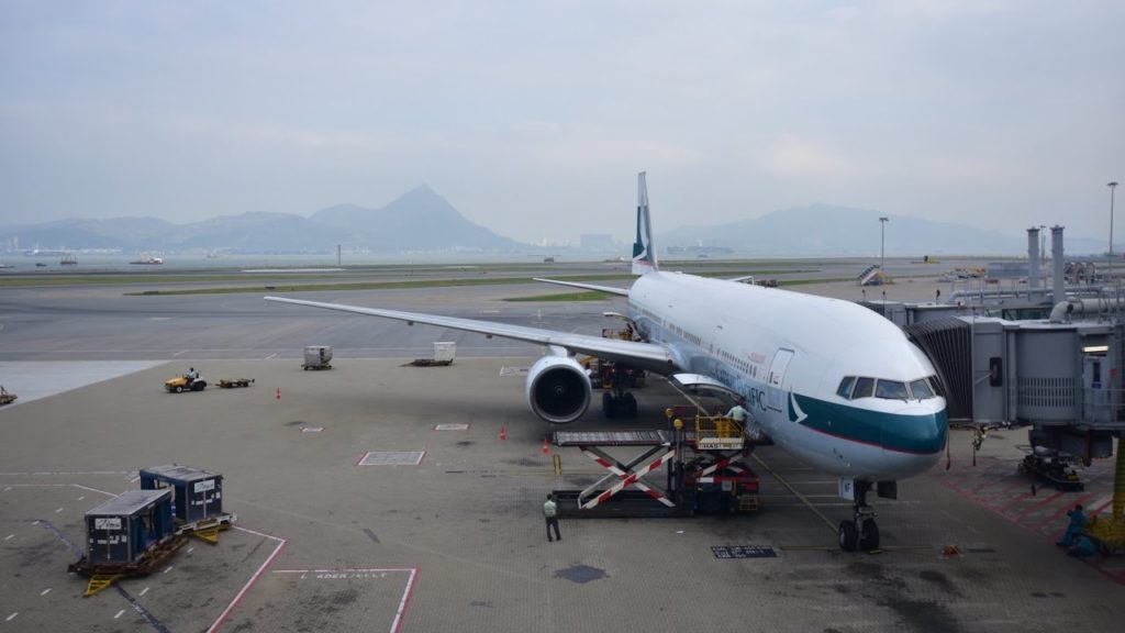 Cathay Pacific Boeing 777-300 CX504 Hong Kong to Tokyo Narita Economy Class Flight Review