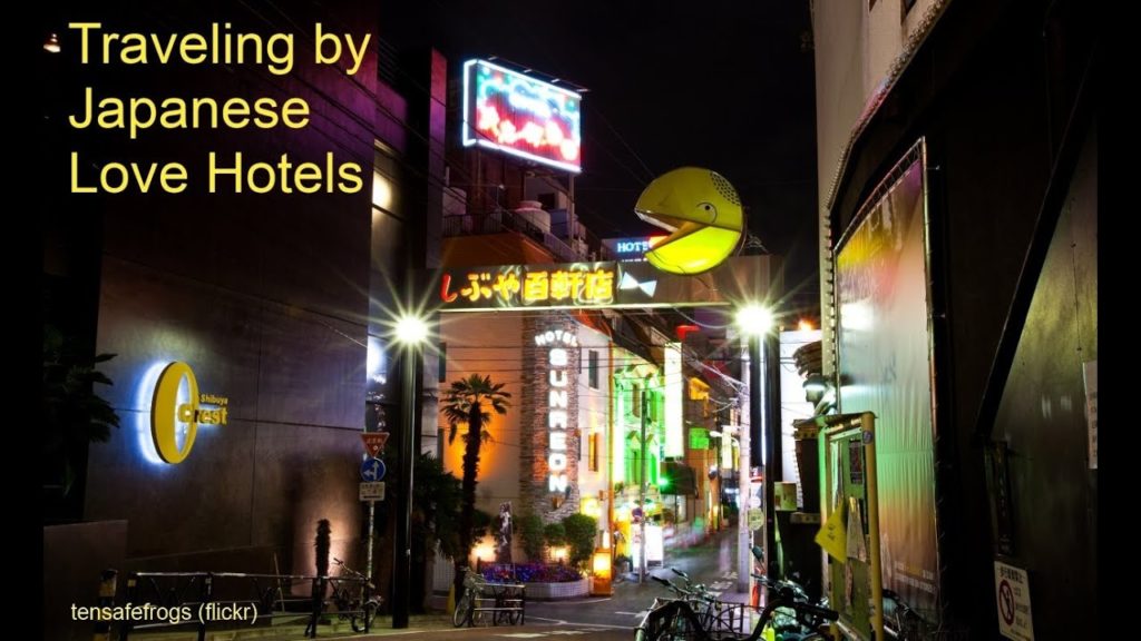 Traveling Japan Staying in Love Hotels (feat Nihonjenn & Panditty) 字幕付き！