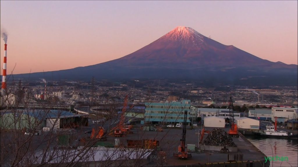 【夕暮れと夜景展望】 富士山(雪化粧の紅富士)と富士市内 Afterglow&Night view