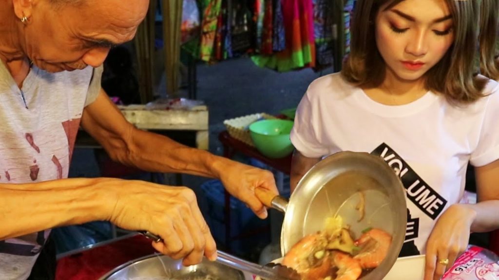 Thai Street Food Tour: 5 Street Foods You Should Try in Thailand