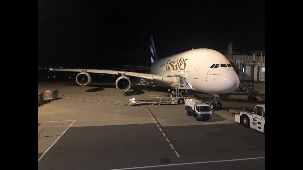 EMIRATES FIRST CLASS A380 Osaka to Dubai (flight-report) EK317 EMIRATES FIRST CLASS A380 Osaka to Dubai (flight-report) EK317
