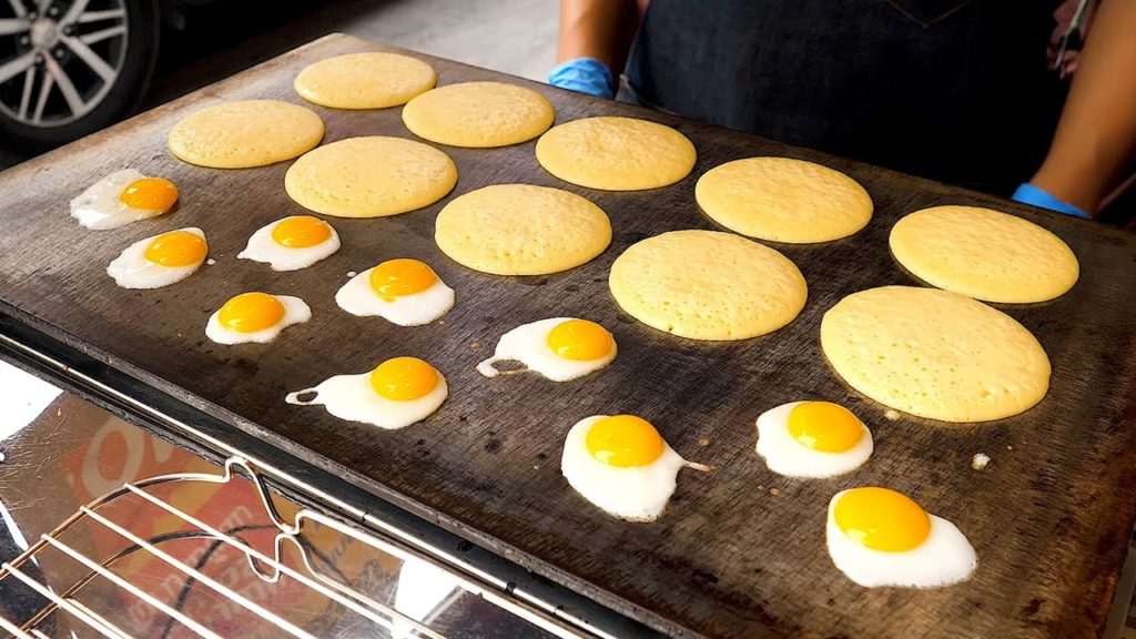 Thailand mini crepes - Thai street food