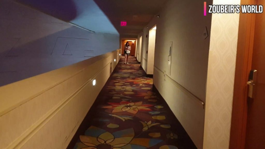 Las Vegas Shooting Floor 32 VIEW 🇺🇸 | Room Tour | Luxor & Fremont Street Experience | Episode 28 Las Vegas Shooting Floor 32 VIEW 🇺🇸 | Room Tour | Luxor & Fremont Street Experience | Episode 28