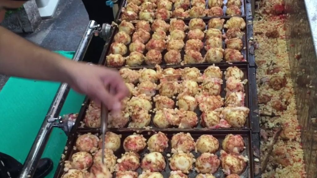 AMAZING Takoyaki Skills – Street food in Japan AMAZING Takoyaki Skills - Street food in Japan