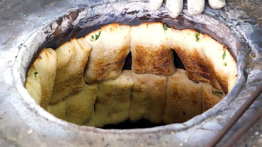 Leek bread in the Charcoal Fire Pit - Taiwan Street Food