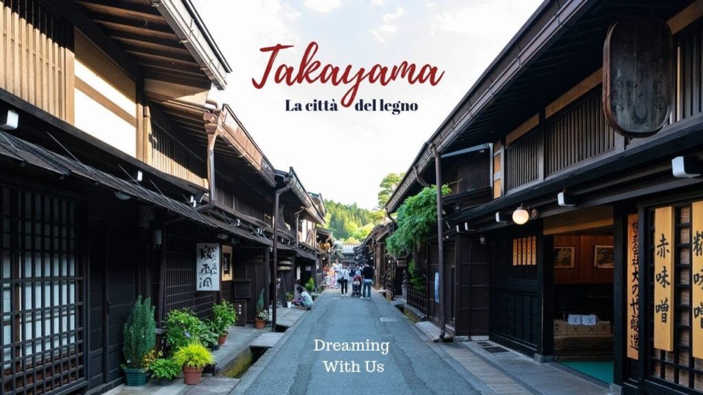 22 Takayama - Un giro tra mercatini e palazzi di legno