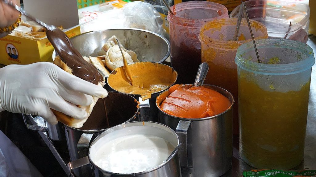 7가지 크림을 듬뿍 넣어주는 버터빵 / butter bread with cream – thai street food 7가지 크림을 듬뿍 넣어주는 버터빵 / butter bread with cream - thai street food