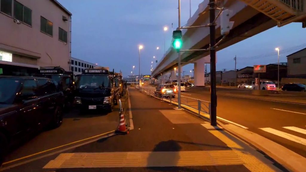 Walk in Industrial area near Haneda airport Walk in Industrial area near Haneda airport