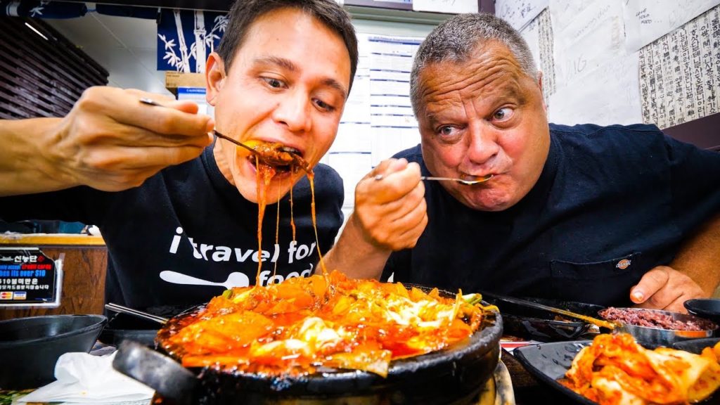 Korean Food in Los Angeles – 2 GIANT FLAMING CHEESE Ribs Cauldrons in Koreatown LA! Korean Food in Los Angeles - 2 GIANT FLAMING CHEESE Ribs Cauldrons in Koreatown LA!