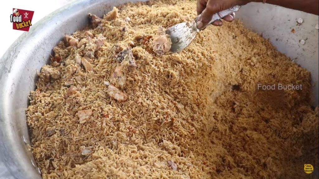 Cheapest Hyderabadi Biryani in Nellore Only 40 Rs Per Plate | Nellore Chicken Biryani | Foodbucket