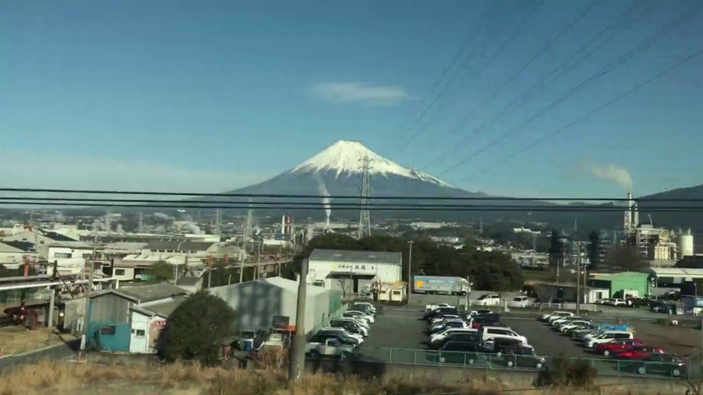 新幹線から見える富士山 JAPAN  travel Mt.Fuji seen from the Shinkansen