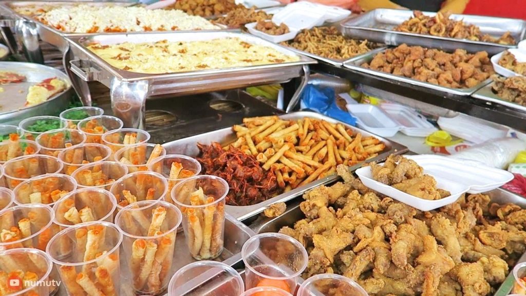 Philippines Street Food in ISABELA | LOTS of Street Food at Bambanti Festival 2020!
