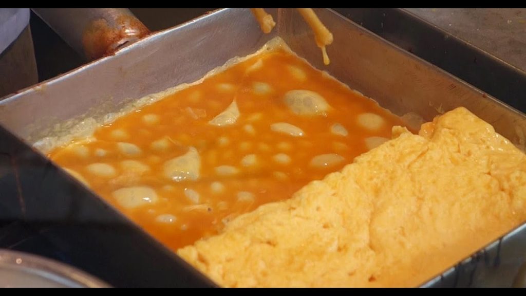 Japanese Street Food | JAPANESE OMELETTE Dashimaki. 築地の卵焼