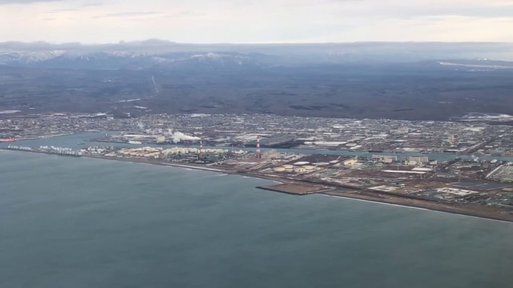 冬の新千歳空港に到着~雪に包まれた美しい街を上空から Sky View – Japan Hokkaido Sapporo Chitose Airport 冬の新千歳空港に到着~雪に包まれた美しい街を上空から Sky View - Japan Hokkaido Sapporo Chitose Airport